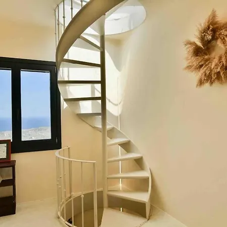 Esmeralda Kea Villa