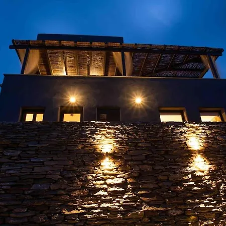 Esmeralda Kea Villa Ioulis